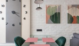 961827a3-e42c-43fc-b62b-75d576cf52e3_dining